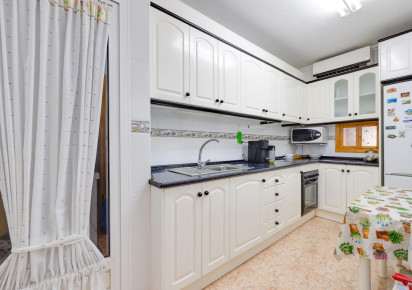 Rynek wtórny · Apartment · Torrevieja · Puerto deportivo marina salinas