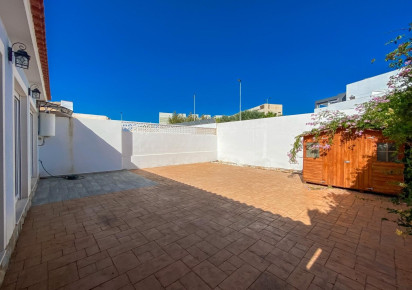 Rynek wtórny · Chalet · Torrevieja · AGUAS NUEVAS