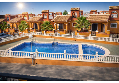 Rynek wtórny · Chalet · Torrevieja · AGUAS NUEVAS