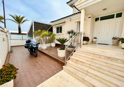 Rynek wtórny · Chalet · Torrevieja · La mata