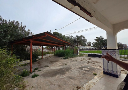 Rynek wtórny · Country house · Catral