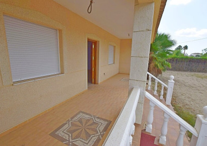 Rynek wtórny · Country house · Dolores · dolores