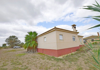 Rynek wtórny · Country house · Dolores · dolores