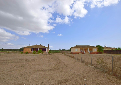 Rynek wtórny · Country house · Dolores · dolores