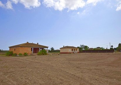 Rynek wtórny · Country house · Dolores · dolores