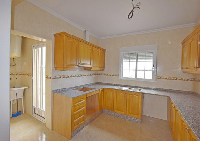 Rynek wtórny · Country house · Dolores · dolores