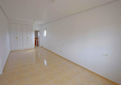 Rynek wtórny · Country house · Dolores · dolores