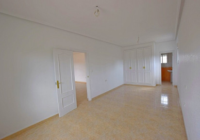 Rynek wtórny · Country house · Dolores · dolores