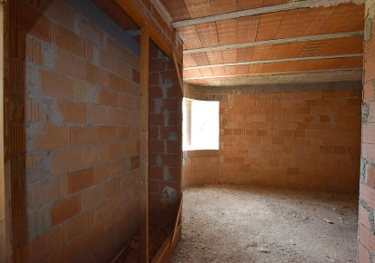 Rynek wtórny · Country house · Dolores · dolores