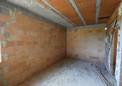 Rynek wtórny · Country house · Dolores · dolores