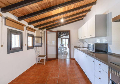 Rynek wtórny · detached house · La Fustera