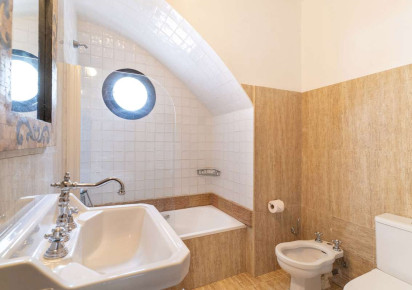 Rynek wtórny · detached house · La Fustera