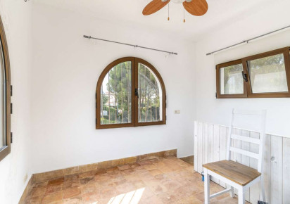 Rynek wtórny · detached house · La Fustera