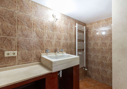 Rynek wtórny · detached house · La Fustera