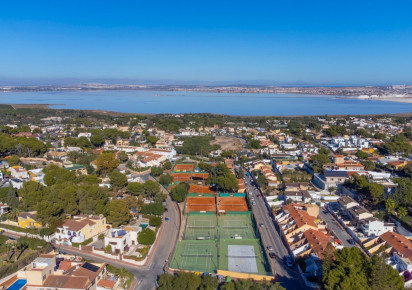 Rynek wtórny · Detached House / Villa · Torrevieja · Los balcones