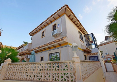 Rynek wtórny · Semidetached villa · Torrevieja · Calas - norte ciudad