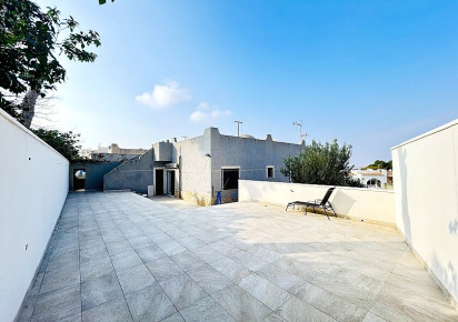 Rynek wtórny · Semidetached villa · Torrevieja · Los balcones