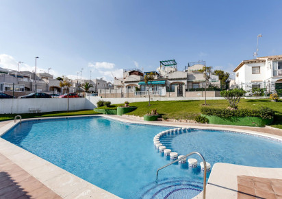 Rynek wtórny · terraced house · Torrevieja · Los balcones