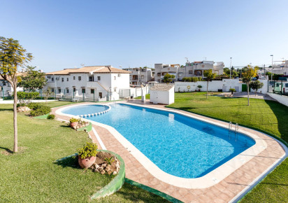 Rynek wtórny · terraced house · Torrevieja · Los balcones