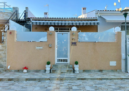 Rynek wtórny · Townhouse · Torrevieja · Urbanización San Luis