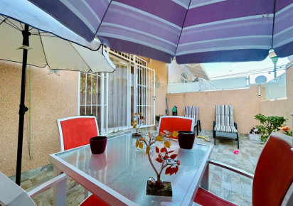 Rynek wtórny · Townhouse · Torrevieja · Urbanización San Luis