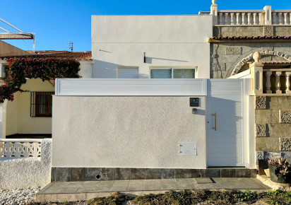 Rynek wtórny · Townhouse · Torrevieja · Urbanización San Luis