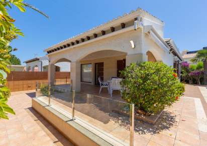 Rynek wtórny · Villa · Orihuela · Orihuela Costa