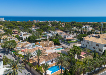 Rynek wtórny · Villa · Orihuela · Orihuela Costa