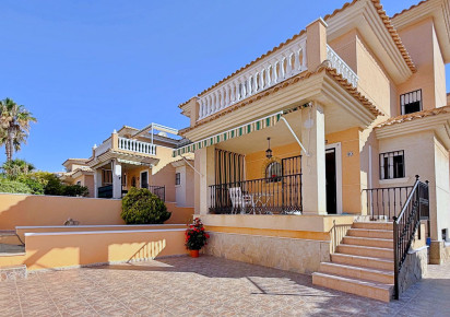 Rynek wtórny · Villa · Orihuela · Orihuela Costa