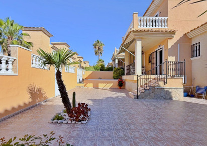 Rynek wtórny · Villa · Orihuela · Orihuela Costa
