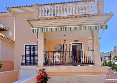 Rynek wtórny · Villa · Orihuela · Orihuela Costa