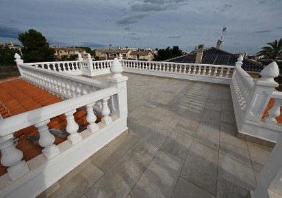 Rynek wtórny · Villa · San Miguel de Salinas · Eagle´s Nest