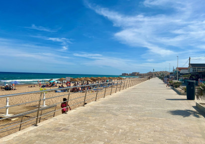 Rynek wtórny · Villa / Semi detached · La Mata