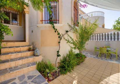 Rynek wtórny · Villa · Torrevieja · Aguas Nuevas