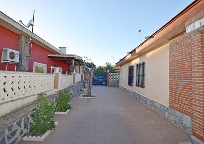 Rynek wtórny · Villa · Torrevieja · Calas - norte ciudad