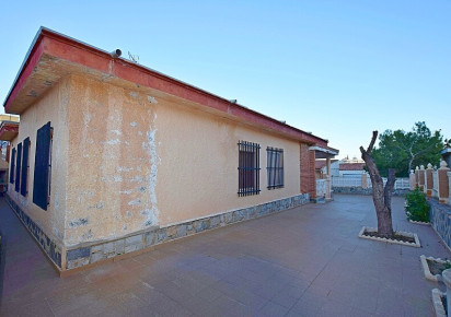 Rynek wtórny · Villa · Torrevieja · Calas - norte ciudad