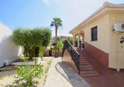 Rynek wtórny · Villa · Torrevieja · Los balcones