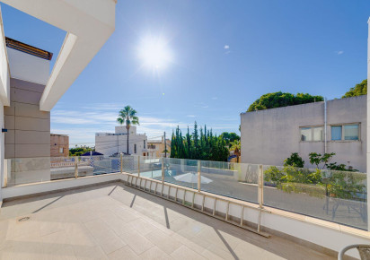 Rynek wtórny · Villa · Torrevieja · Los balcones