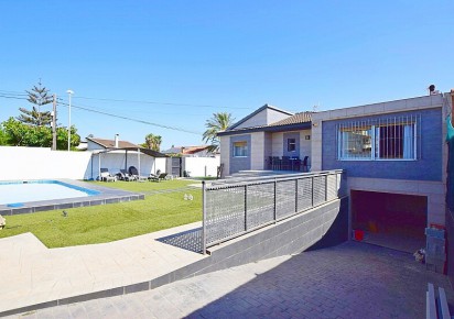 Rynek wtórny · Villa · Torrevieja · Los balcones