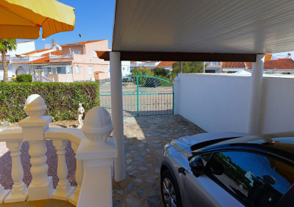 Rynek wtórny · Villa · Torrevieja · Urbanización San Luis