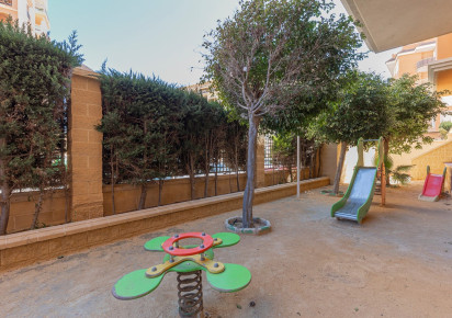 Sale · 1. Apartment / flat · Torrevieja · Playa de los Locos