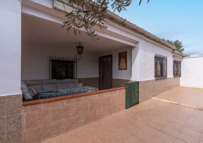 Sale · 3 Detached Villas · Hondón de las Nieves