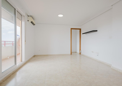 Sale · APARTAMENTO · Torrevieja · Centro
