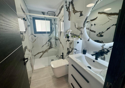 Sale · APARTAMENTO · Torrevieja · CLUB NAUTICO TORREVIEJA