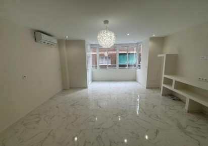 Sale · APARTAMENTO · Torrevieja · Muelle Pesquero