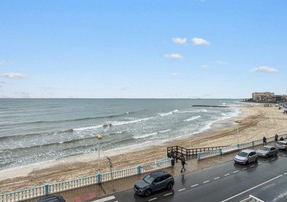 Sale · APARTAMENTO · Torrevieja · Playa de los Locos