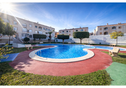 Sale · APARTAMENTO · Torrevieja · Playa del Acequión