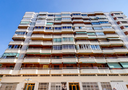 Sale · APARTAMENTO · Torrevieja · Playa del Acequión