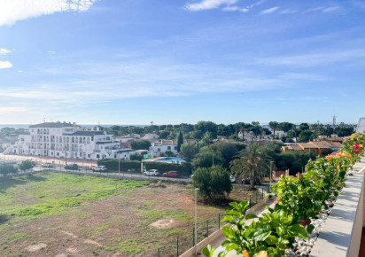 Sale · APARTAMENTO · Torrevieja · Punta Prima