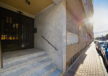 Sale · Apartment · Torrevieja · El Acequión - Los Náufragos